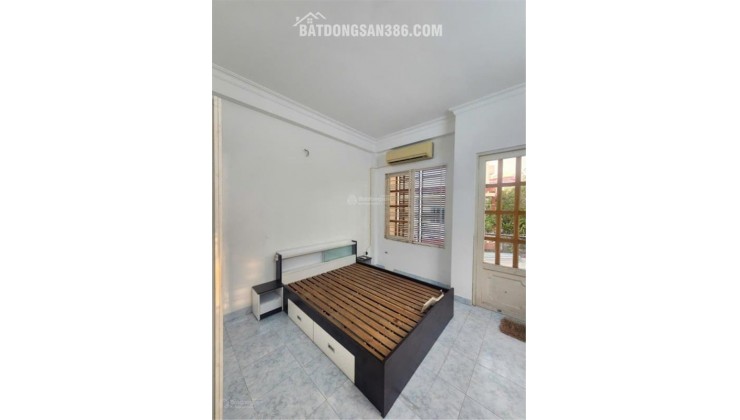 HXT Bán Nhà 3 Lầu Đường Nguyễn Oanh + DT: 4,24m x 14,5m , Vị trí đẹp , đi lại thuận tiện