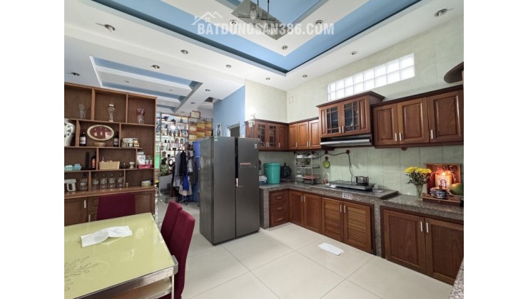 Bán nhà 3 tầng khu VIP bên sông Hiệp Bình Chánh Thủ Đức - 105m2  - Gần Gigamall - 10.45 Tỷ