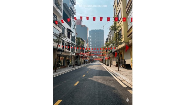 Nhà mới Tây Hồ – An Dương Vương – Thang máy xịn – Cạnh ô tô – Phù hợp gia đình ở lâu dài