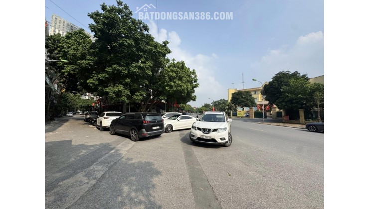 Bán nhà liền kề Khu đô thị Làng Việt Kiều Châu Âu  mặt phố kinh doanh vỉa hè rộng, ô tô tránh hồ Mỗ Lao nhỉnh 25 tỷ