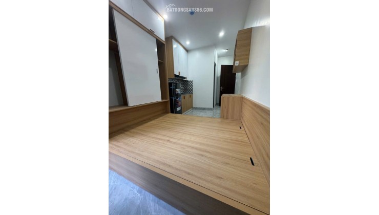 CẦN BÁN CCMN  PHỐ CẦU NOI - 55 M2 - 7 TẦNG - MT 5- GIÁ 19.8 TỶ