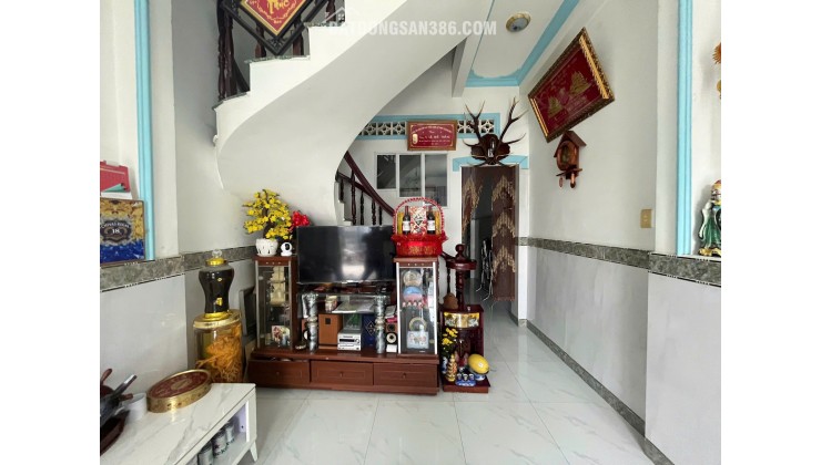 BÁN NHÀ CHÍNH CHỦ: NHỎ, ĐẸP, CHẮC CHẮN, HẺM THÔNG - RỘNG, KDC THÂN THIỆN. LH:0989051114.