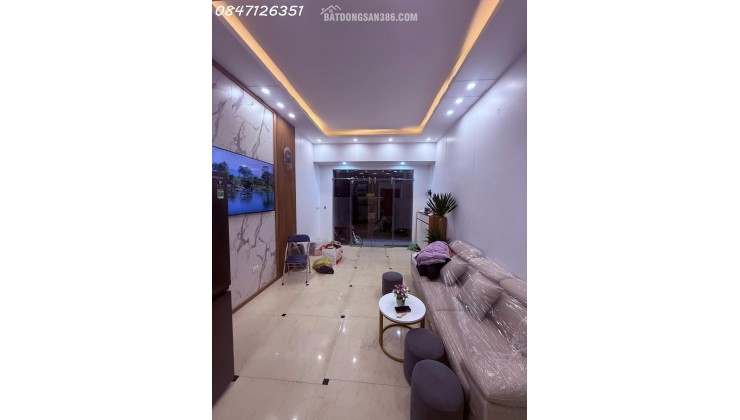 NHÀ ĐẸP QUAN HOA FULL NỘI THẤT XỊN 38m 5T nhà ngõ thông, gần phố, ngập tràn tiện ích