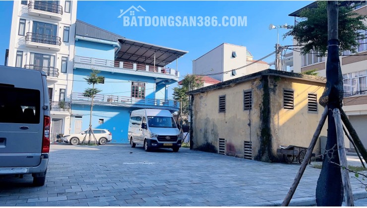 ĐẤT FULL THỔ CƯ – Ô TÔ VÀO TẬN ĐẤT – VIEW SÂN TDTT. 80m² sổ đỏ – mặt tiền  6m vuông đẹp. Đường thông – ô tô đỗ cửa