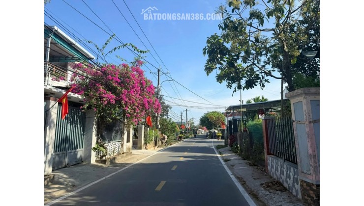 Đất Đà Nẵng - Hoà Tiến cũ sát Chợ Lệ Trạch về trung tâm gần