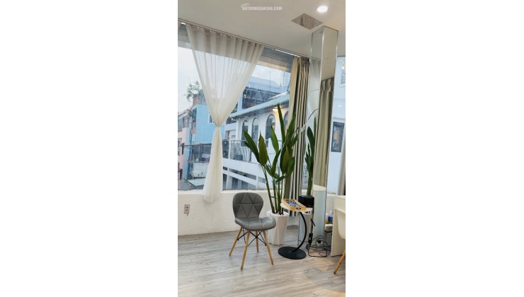 HỒ CHÍ MINH QUẬN 1 SANG NHƯỢNG NAILS ROOM  GIÁ TỐT CHO NGƯỜI THIỆN CHÍ