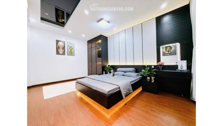 Bán nhà phân khúc hiếm phố Minh Khai, 31m2, 5 tầng , 3 phòng ngủ, giá hơn 7 tỉ