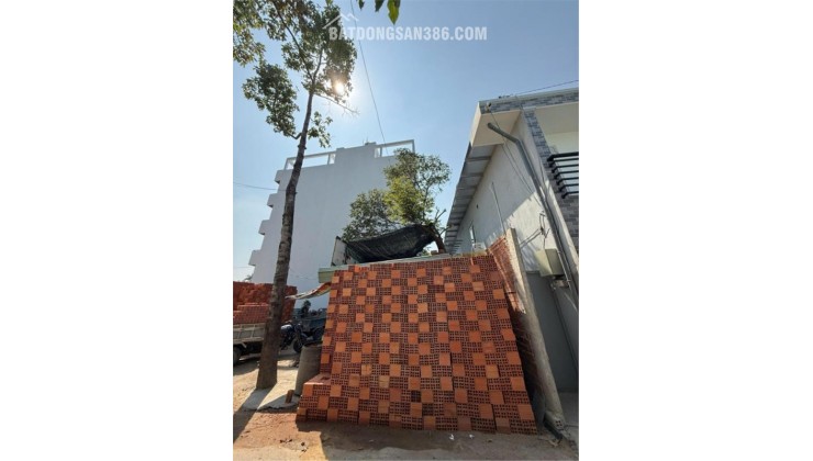 Cách MT 1 căn Phạm Huy Thông DT 5mx12m CN 60.2m2, LG 6m xây cao lầu giá chỉ 8,6 tỷ