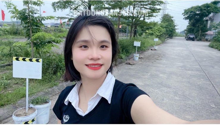 HÀNG HIẾM – ĐẤU GIÁ SÁP MAI – VỈA HÈ – Ô TÔ TRÁNH  Diện tích: 69m² Mt 5m. vuông đẹp,