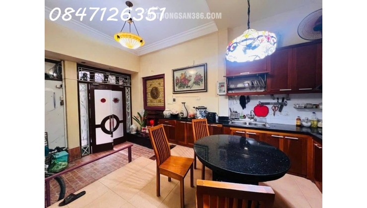 Nhà đẹp phố Cầu Giấy 54m 4T, MT 6.5m, Dân xây cực chắc, 13.9 tỷ