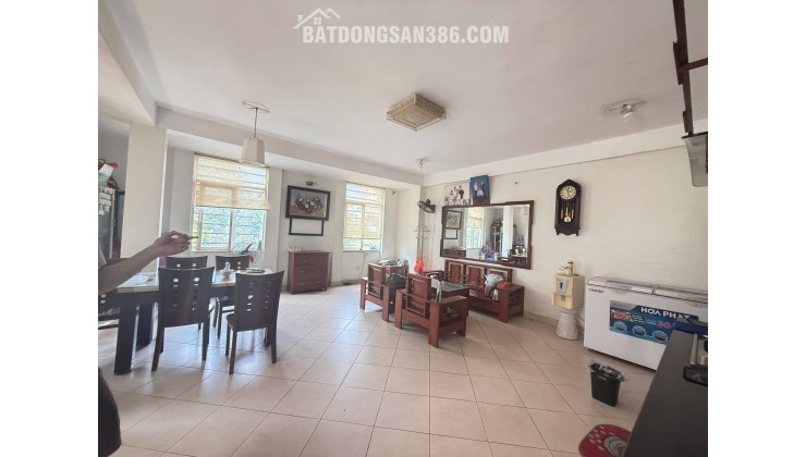 Phân lô 2 Ô tô tránh Nguyễn Chánh  60m 4T Kinh doanh cực tốt, 31.9 tỷ