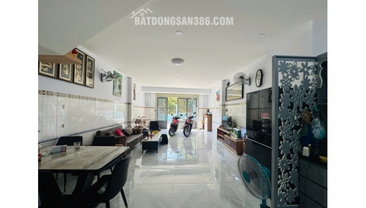 Bán nhà mặt tiền Đường 179 Tân Phú Thủ Đức - 56m2 - 3 Tầng - Nở hậu tài lộc - 8 Tỷ