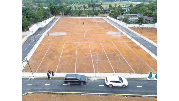 Siêu hiếm lô góc 2 mặt tiền view hồ Đồng Trạng gần ĐHQG, DT 102,5m2 full thổ cư, sẵn sổ