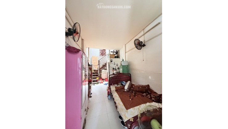 Bán nhà mặt tiền Quốc Lộ 13 Hiệp Bình Chánh Thủ Đức - Kinh doanh sầm uất - Giá chỉ 3.99 Tỷ