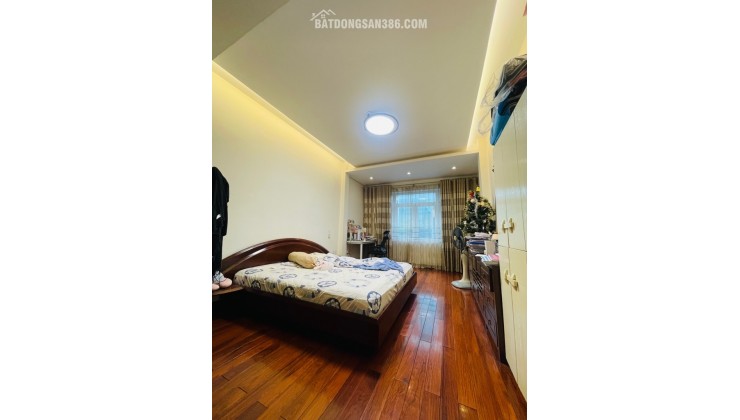 Bán nhà đẹp Lâm Hạ- Oto tránh- Vỉa Hè- Kinh Doanh-Viiew Cầu Trần Hưng Đạo-90m 5 tầng- 30 tỷ(TL)