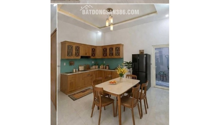 HXH 8M KHU DÂN TRÍ -4 TẦNG BTCT- HOÀN CÔNG ĐỦ- 100M RA QL1A -SANG GÒ VẤP 5 PHÚT- CHỦ MỚI SƠN SỬA TÚT TÁT LẠI MỚI COONG- NAY CHỦ BAY VỀ MỸ NÊN BÁN LẠI