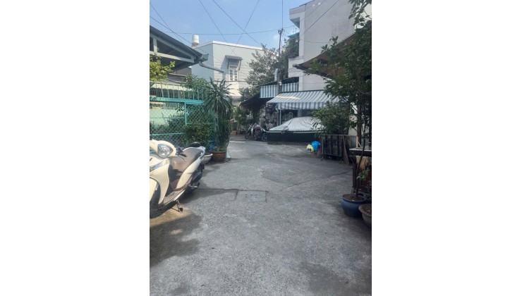 NHÀ FULL NỘI THẤT – GARAGE 7 CHỖ – HÀ HUY GIÁP Q12 - ĐƯỜNG XE TẢI - SẠC VIN CÁCH 100m