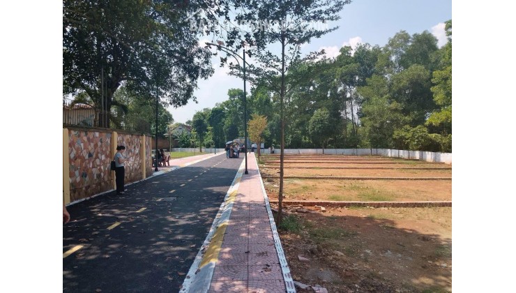 Siêu phẩm Ngã tư Lục Quân Hòa Lạc giáp dự án đất đấu giá!