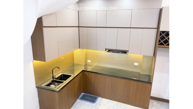 ĐA SỸ KIẾN HƯNG HÀ ĐÔNG _Ô TÔ  DT 40m2 _ MT 4.5 m x NHỈNH 8 ĐỒNG