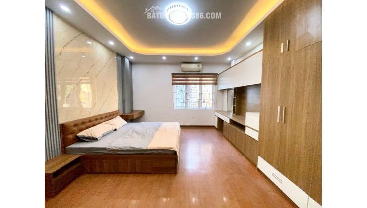 ĐA SỸ KIẾN HƯNG HÀ ĐÔNG _Ô TÔ  DT 40m2 _ MT 4.5 m x NHỈNH 8 ĐỒNG