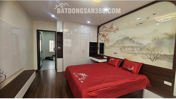 Nhà Tây Hồ – Lạc Long Quân – Lô Góc 2 Mặt Thoáng – Ngõ Thông – Khu Đáng Sống - Giá 10.5 Tỷ