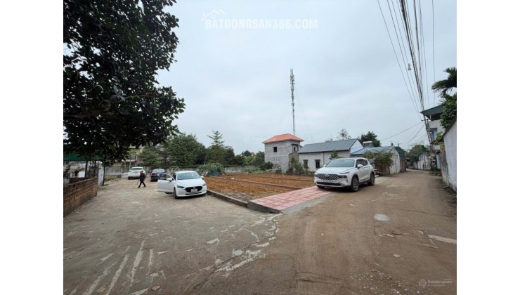 Chính chủ cần tiền trả nợ, bán gấp lô đất 110m full thổ cư sát ĐH FPT và ĐHQG.