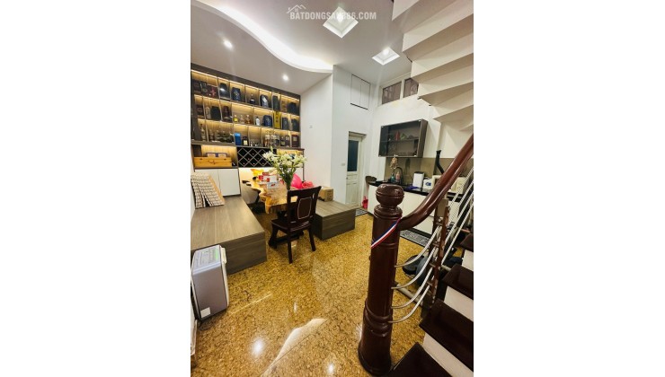 BÁN NHÀ LÔ GÓC 2 THOÁNG PHỐ KHƯƠNG TRUNG – MẶT TIỀN RỘNG NHẤT KHU – OTO ĐÓN TẬN CỬA – HƯỞNG GIÓ HỒ ĐẦM HỒNG – NGÕ NÔNG THOÁNG MÁT – 15 TỶ