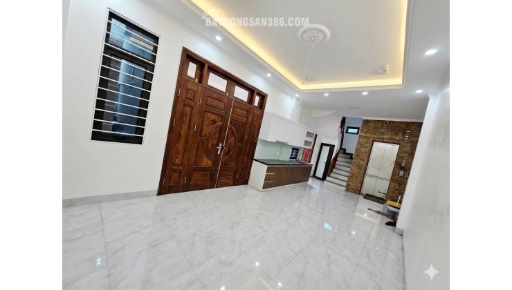 Nhà mới An Dương Vương - Tây Hồ - Thang máy xịn – Sát ô tô – Ở sướng, dân trí cao - Giá 9.6 Tỷ