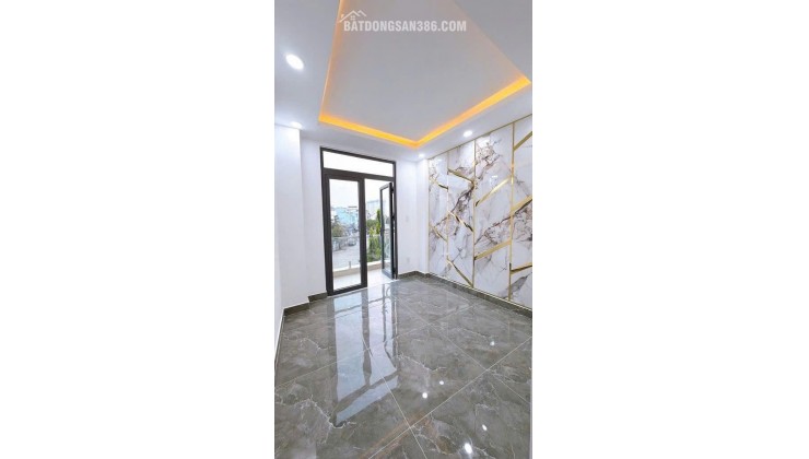 ĐOÀN VĂN BƠ – NHÀ 3 TẦNG NHỎ XINH – XÁCH VALI VÀO Ở NGAY Giá chính chủ: 3.5 TỶ – bớt Lộc Cách hẻm xe hơi chỉ 2–3 căn,