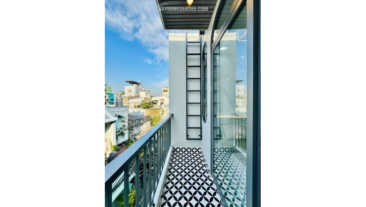 HÀNG HIẾM - NGAY CV GIA ĐỊNH - SÂN BAY TSN - ÔTÔ TỚI NHÀ - 3 TẦNG - SD 90m2 - CHỈ 5.x TỶ ( TL )