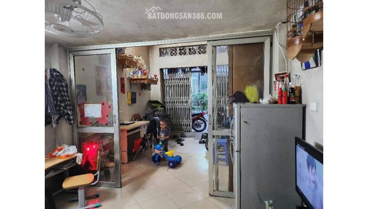 ĐẤT CẦU GIẤY - THỬA ĐẸP - TRUNG TÂM QUẬN - TIỆN ÍCH NGẬP TRÀN.