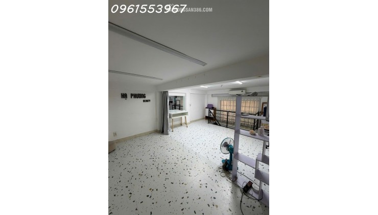 SHARE MẶT BẰNG LÀM ĐẸP TRÊN LẦU PHÙ HỢP LÀM SPA, PHUN XĂM, NỐI MI, CHĂM SÓC DA TẠI HỒ CHÍ MINH