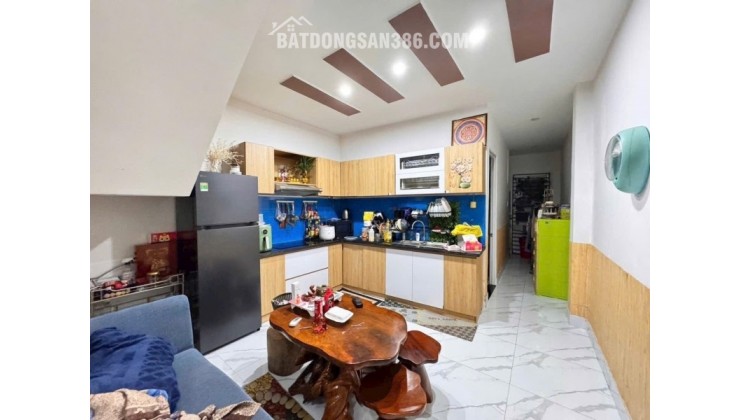 Bán nhà kiệt Nguyễn Công Hoan 52m2 giá 3.6 tỷ gần bến xe