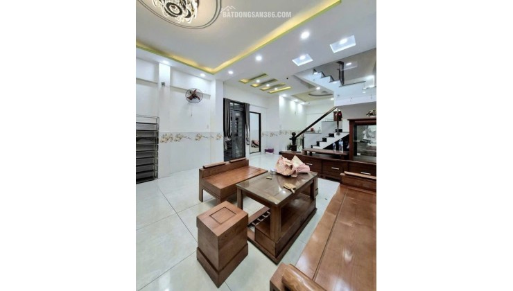 5.5 TỶ – HXH – 80M² – NGANG GẦN 5M, NỞ HẬU 6.8M.P.10, Quang Trung – gần THCS Quang Trung.