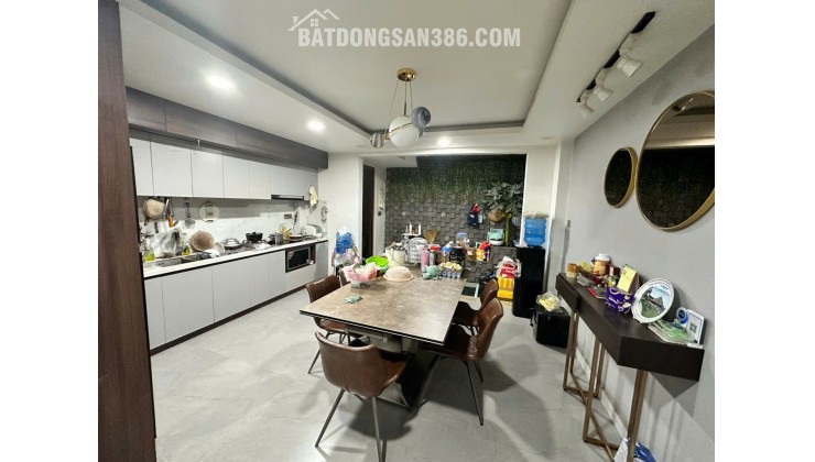 Nhà đẹp hiếm Huỳnh Thiện Lộc, Tân Phú, hẻm 8m thông tứ tung, ở sướng – kinh doanh tốt, nhỉnh 11 tỷ