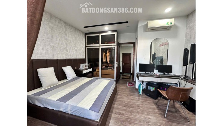 Nhà đẹp hiếm Huỳnh Thiện Lộc, Tân Phú, hẻm 8m thông tứ tung, ở sướng – kinh doanh tốt, nhỉnh 11 tỷ