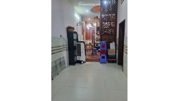 Bán nhà 2 tầng, 62m2, hẻm xe hơi Sô 4, Bình Hưng Hòa B, Bình Tân: Giá 5 tỷ, sổ hồng, 2PN, 2WC. Gọi ngay 0935911385!