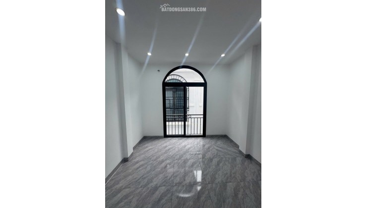 Chính chủ bán nhà mới đẹp 3,5tầngx36m2 tại Cao Viên Thanh Oai, ô tô đỗ cửa