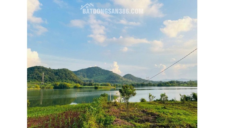  ĐẤT HỒ SIÊU RỘNG – KHAI THÁC DU LỊCH SẴN    Vị trí: Xã Vũ Bình – Lạc Sơn – Hoà Bình