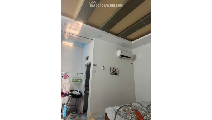 Bán nhà 3 tầng Tân Tạo, Bình Tân, 5.8 tỷ - Sổ hồng, 4PN, 4WC, hẻm xe hơi, 52m2, nhà đẹp ở ngay, liên hệ 0935911385!