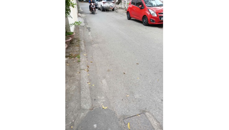 Bán nhà vị trí đẹp ngõ 48 đường Ngô Gia Tự - Long Biên - HN.