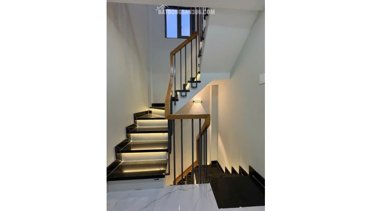 NHÀ ĐẸP LUNG LINH, HXH, NGANG 4M, 4 TẦNG, SHR, PHẠM VĂN CHÍ, 6 TỶ HƠN, QUẬN 6