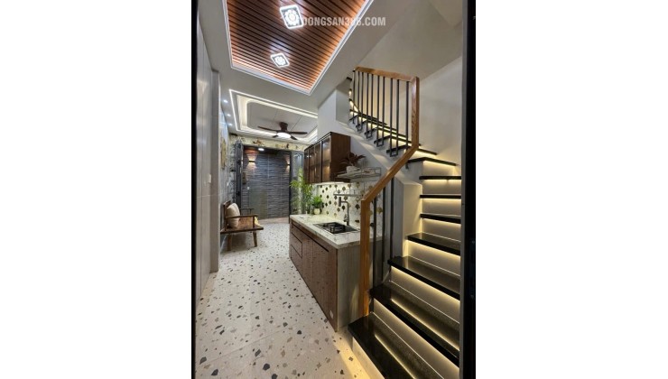 NHÀ ĐẸP LUNG LINH, HXH, NGANG 4M, 4 TẦNG, SHR, PHẠM VĂN CHÍ, 6 TỶ HƠN, QUẬN 6