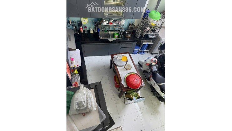 Bán nhà 3 tầng Tân Tạo, Bình Tân, 5.8 tỷ - Sổ hồng, 4PN, 4WC, hẻm xe hơi, 52m2, nhà đẹp ở ngay, liên hệ 0935911385!