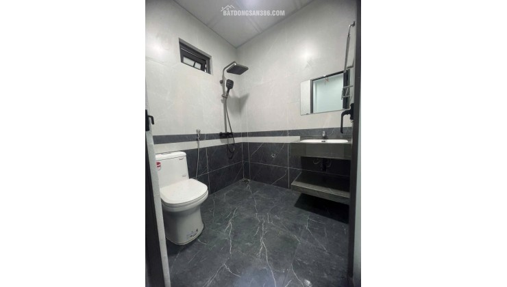 Bán nhà GÓC 3 tầng MỚI TINH phường Vũ Ninh hơn 4 tỷ