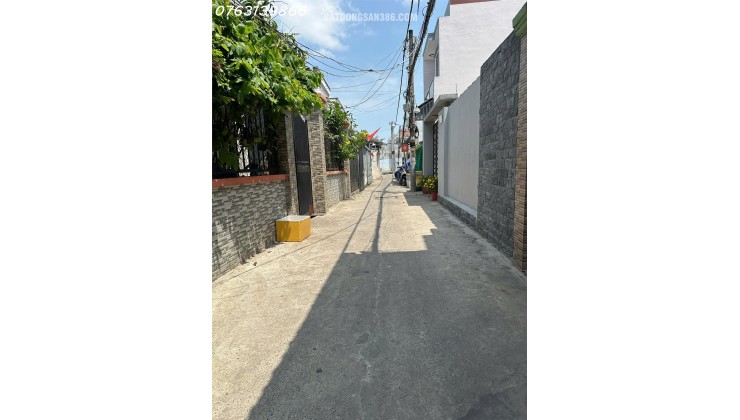 GIÁ 5.x TỶ- HUỲNH TẤN PHÁT- NHÀ MỚI 3 TẦNG- DT 9 x 14- 4 PN, 5 WC- SHR- HOÀN CÔNG- KDC HIỆN HỮU.