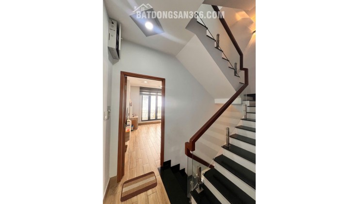 Bình Tân: Bán nhà 4 tầng, 59m2 Liên Khu 4-5, 4PN, sổ hồng, giá 7.5 tỷ, vị trí đẹp, tiện ích đầy đủ, liên hệ 0935911385!