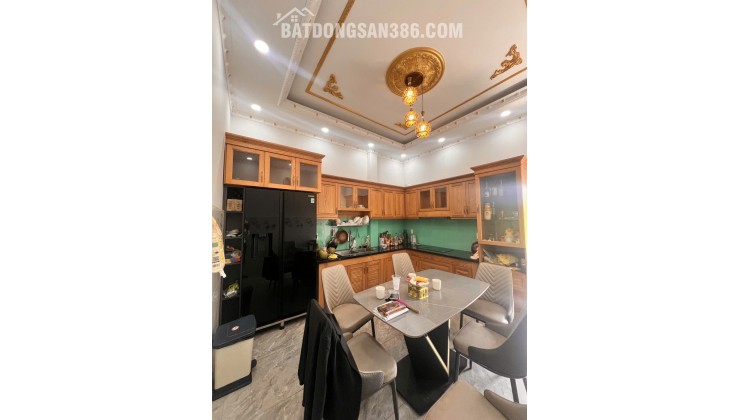 Bình Tân: Bán nhà 4 tầng, 59m2 Liên Khu 4-5, 4PN, sổ hồng, giá 7.5 tỷ, vị trí đẹp, tiện ích đầy đủ, liên hệ 0935911385!