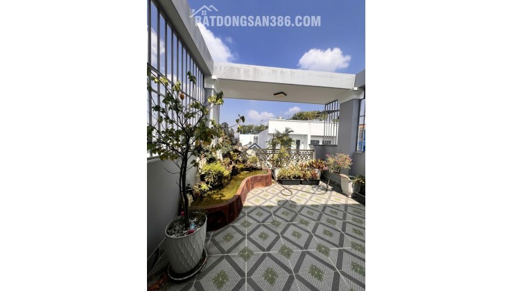 Bình Tân: Bán nhà 4 tầng, 59m2 Liên Khu 4-5, 4PN, sổ hồng, giá 7.5 tỷ, vị trí đẹp, tiện ích đầy đủ, liên hệ 0935911385!