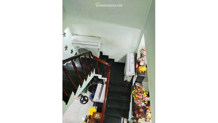 Bình Tân: Bán nhà 4 tầng, 4pn, 54m2, sổ hồng, hẻm 12, giá 5 tỷ, vị trí vàng, ở ngay! 0935911385